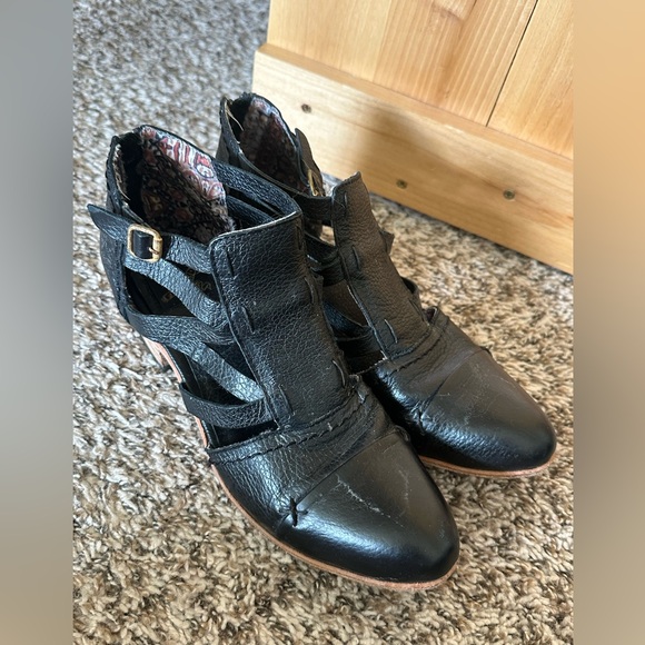 Freebird HOPE black booties - Picture 8 of 9